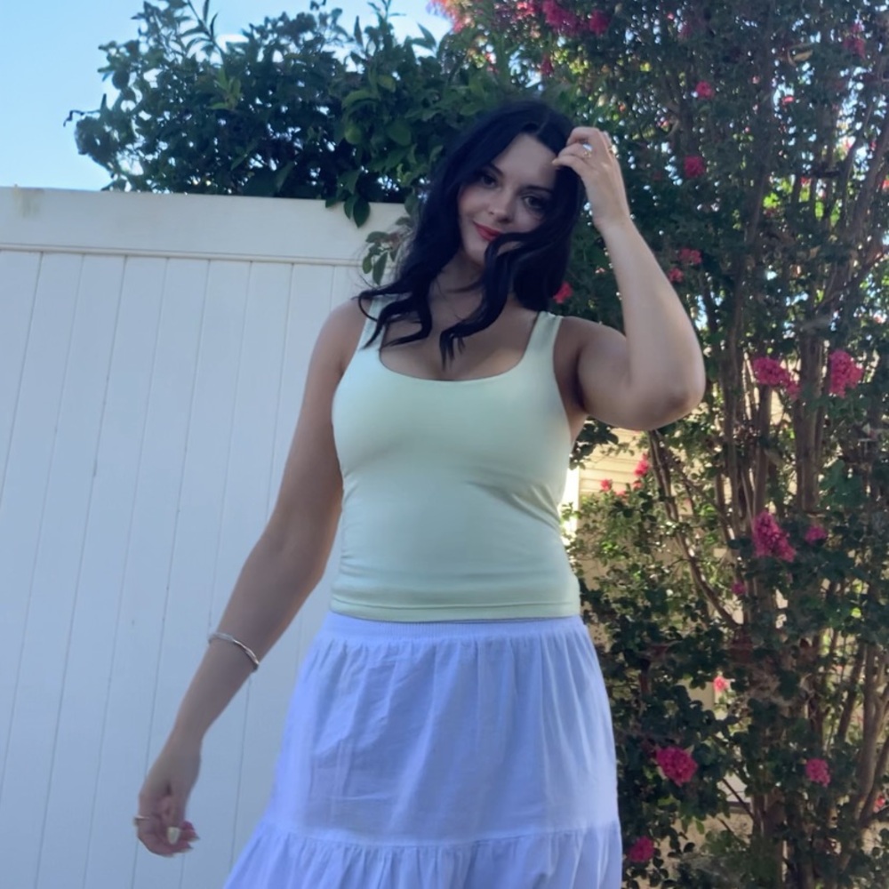 Meet your Posher, Claire